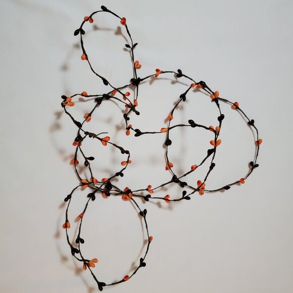 Fall / Autumn Orange / Burgundy / Red Pip Berry Garland 9 Feet – Home Décor - Picture 3 of 3